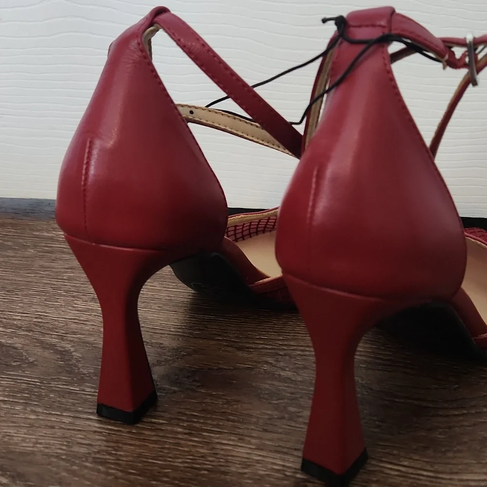 NEW Chinese Laundry Pointed Mesh Toe Ankle Strap Red Heels, size 8.5